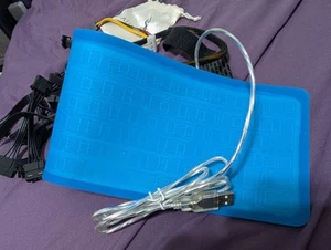 Vintage Flexible USB Keyboard + Untested PSU Cables - Picture 1 of 3