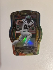 2022 Panini Select Tyler Conklin Tie Dye /25 Club Level Die Cut - Bild 1 von 2
