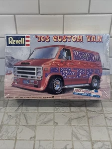 Vintage Revell 70s Custom Chevy Van Model Kit 1/25  Factory Sealed New - Picture 1 of 9