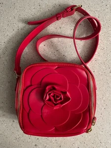 Bolso Bandolera Disney Parks La Bella y la Bestia Disney ily 4EVER Rosa Roja - Imagen 1 de 7