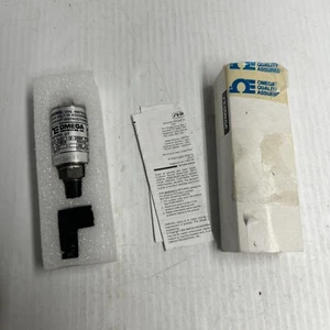 Omega Pressure Transducer PX212-3000GV 3KGV 0-3000 PSIG - Picture 1 of 10