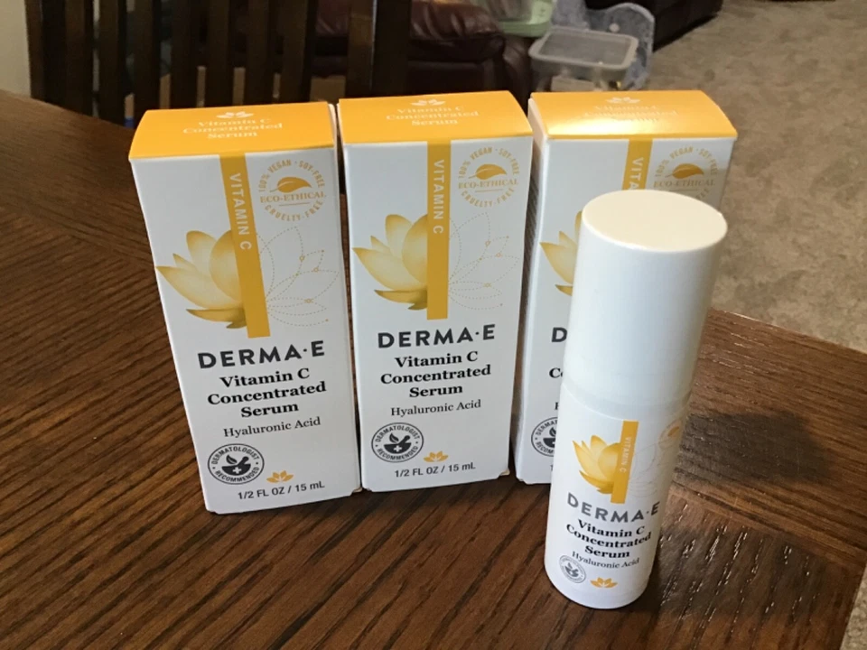 LOTE/3 SUERO CONCENTRADO DERMA E VITAMINA C .5 OZ CADA UNO ¡ENVÍO GRATUITO! Foto 1 de 1