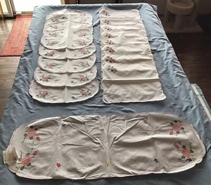Lote de 17 nuevos tapetes cuadrados ovalados 8 piezas de colección para corredores de mesa bordados - Imagen 1 de 8