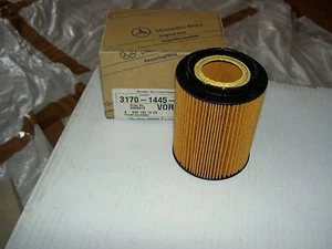 MERCEDES V CLASS W638 OIL FILTER ELEMENT NEW GENUINE 0001801509 M104 2.8 LITRE - Picture 1 of 1