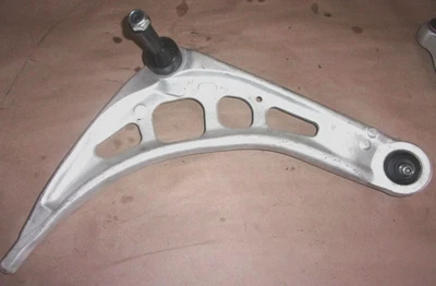 97-03 BMW 323i 325i 328i FRONT RH PASSENGER SIDE LOWER CONTROL ARM - Image 1 of 4
