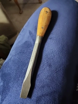 VTG IRWIN SQUARE SHANK WOOD GRIP PERFECT HANDLE SCREWDRIVER  1/2 INCH FLAT USA  - Image 1 of 4