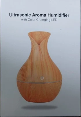 Ultrasonic Aroma Humidifier Color Changing LED And 2 Packs Of Bamboo Oil Holders - Image 1 of 3