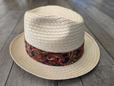 Haband  Straw Fedora Hat Size L  Made in USA Silvered Tan Paisley Band Foto 1 de 4