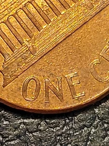 1992 Lincoln Cent Has A Die Crack On Reverse And Doubling. Free Shiping - Picture 1 of 5