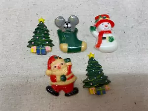 5 imanes de nevera de plástico navideño vintage - Papá Noel muñeco de nieve árbol ratón en medias - Imagen 1 de 2