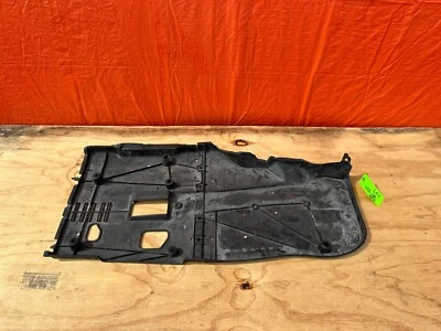 14-20 LEXUS GS350 13-19 PROTECTOR CONTRA SALPICADURAS TRASERO DERECHO OEM Foto 1 de 4