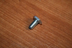 GM End Gate Bolt 92-99 Suburban Yukon 95-99 Tahoe 92-94 Blazer Jimmy 1/2 Ton D - Picture 1 of 3
