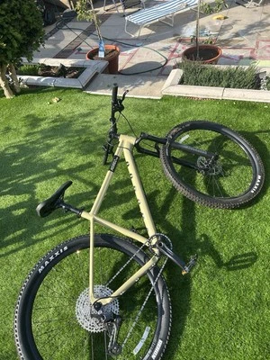 Voodoo Bizango Pro 2022 Mountain Bike Frame L  - Beige and Black - Image 1 of 4
