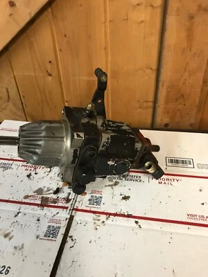 Tractor transmisión HST Ford LGT14D LGT16D GT65 GT75 GT95 GT85 Foto 1 de 4