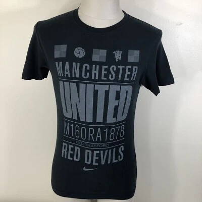 Camiseta Nike Para Hombre Pequeña Manchester United Red Devils Negra Calce Ajustado Camiseta de Fútbol Foto 1 de 4