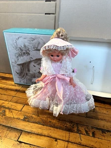 Vintage Furga Dama Italy Doll Toy 1815 with Stand and Original Box 19" Size - Picture 1 of 16