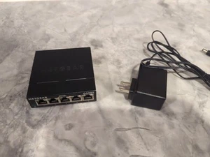 NETGEAR GS305300PAS 5 Port Gigabit Ethernet Unmanaged Switch Gs305v3 - Afbeelding 1 van 5