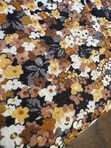 Tela de algodón vintage Ditsy marrón beige negro blanco floral por 5 disponibles 43" W NUEVO - Imagen 1 de 6