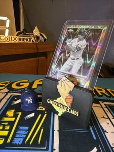 2022 Topps Chrome Sonic - Giancarlo Stanton refractor RayWave blanco y negro - Imagen 1 de 2