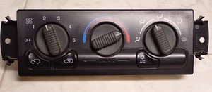 99 00 01 02 Chevy Suburban Tahoe Silverado GMC Yukon Climate AC Control 15054698 - Picture 1 of 6