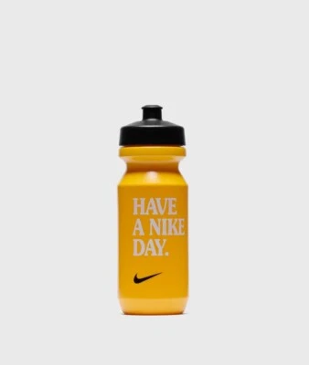 22 0ZNike Big Mouse Grphc WATER BOTTLE 2.0 Dark Sulfur/Black/white/yellow - Image 1 of 4