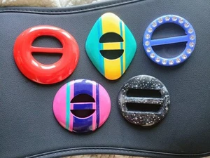 Vintage Lot Of 5 Medium-Large Plastic Wood Belt Buckles Scarf Slides - Picture 1 of 5