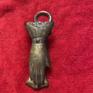 Antique Brass Color Iron? Glove Hand Mail Holder For Wall - Picture 1 of 5