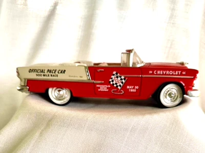 Indianapolis Motor Speedway Pace Car 500 Mile Race May 30 1955 1/18 Red Diecast - Image 1 of 4