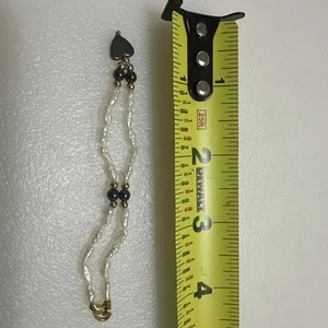 Freshwater Pearl Bracelet With Heart-shape Onyx Charm And Beads, 7 Inch, Gold Tn - Picture 1 of 5