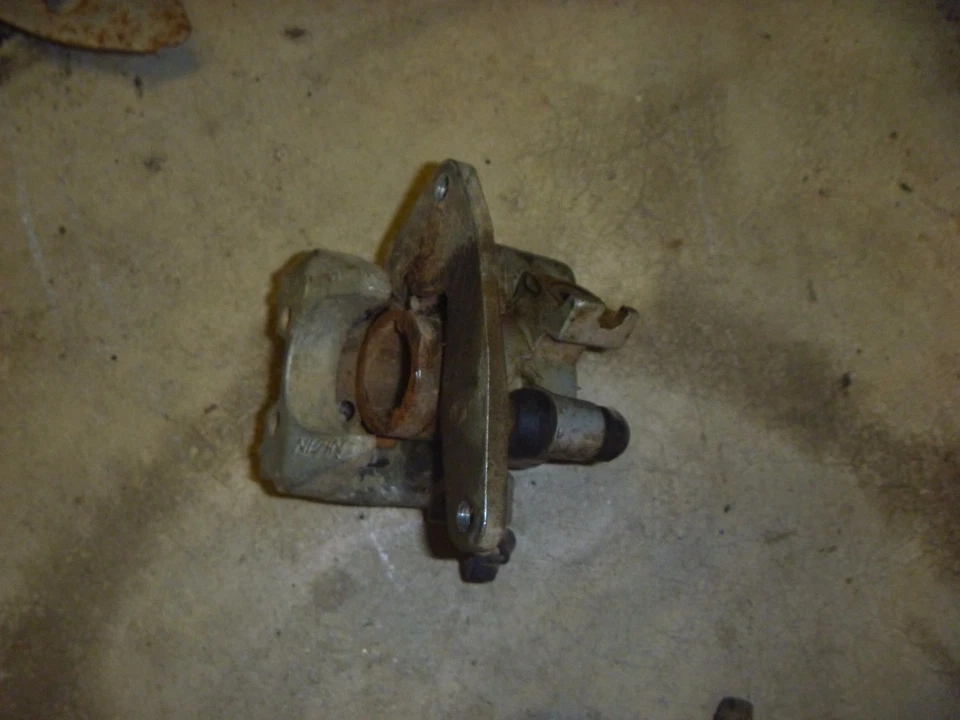 OEM FACTORY 03-06 Yamaha YFM400 400 Kodiak 4x4 RH Front Brake Caliper Housing - Image 1 of 1