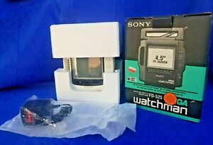 VINTAGE Sony FD-525 Mega Watchman Portable TV AM/FM Radio Black & White