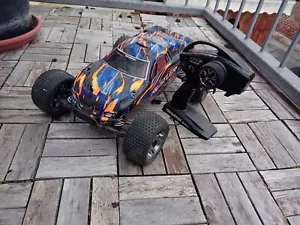 RC Auto Traxxas Rustler - Bild 1 von 5