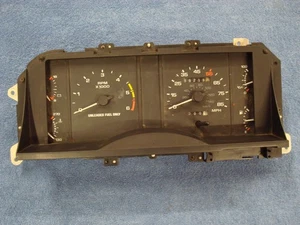 Velocímetro Mustang 1989 original bisel de instrumentos panel 1987 1988 - Imagen 1 de 5