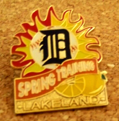2000 Detroit Tigers Spring Training pin 40 Years Grapefruit League c45107 - Image 1 of 4
