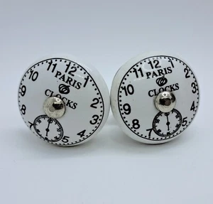 Usado en Excelente Condición Darice Cerámica Cajón/Gabinete Tiradores Juego de 2 Relojes París Diseño Shabby Chic - Imagen 1 de 3