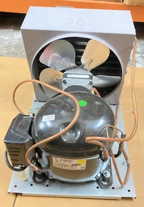 EBMPAPST & TECUMSEH M4Q045-CA03-49 COOLING FAN & COMPRESSOR AE440Y-FZ1A - Picture 1 of 5