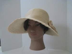 Damen Mütze im Haubenstil mit Schleife Beige Neu - Bild 1 von 12