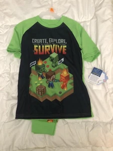 NWT Boys Minecraft Short Sleeve Pajamas Sz S - Picture 1 of 5