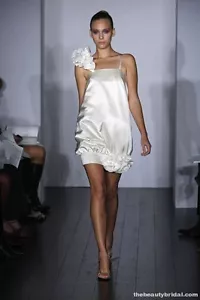 AMSALE WEDDING GOWN SHORT DRESS SIZE 6 IVORY SILK HAND TRIMMED USA CUFF BOTTOM - Picture 1 of 3