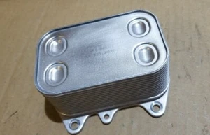VW AUDI SEAT SKODA 1.6 2.0 TDI CAYC CFG OIL COOLER OIL FILTER HOUSING 03L117021C - Picture 1 of 12