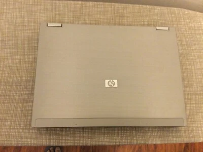 HP EliteBook 6930p Intel Core 2 Duo P8600 2.4GHz 4GB RAM No HDD 14.1" Notebook - Image 1 of 4