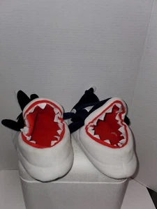 NWOT J Crew Crewcuts eat feet SHARK ORCA CRITTER SLIPPERS MEMORY FOAM Size 2/3 - Picture 1 of 4