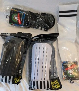 Shin guards Small Age 10-13 Set Of 2 & Match Socks White & Black Soccer Football - Picture 1 of 8