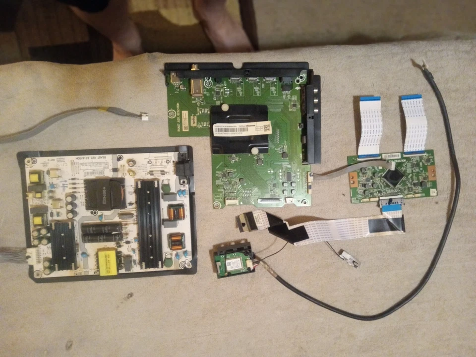 Sharp Smart TV LC-55LU711 U REV A- used Parts - Image 1 of 4