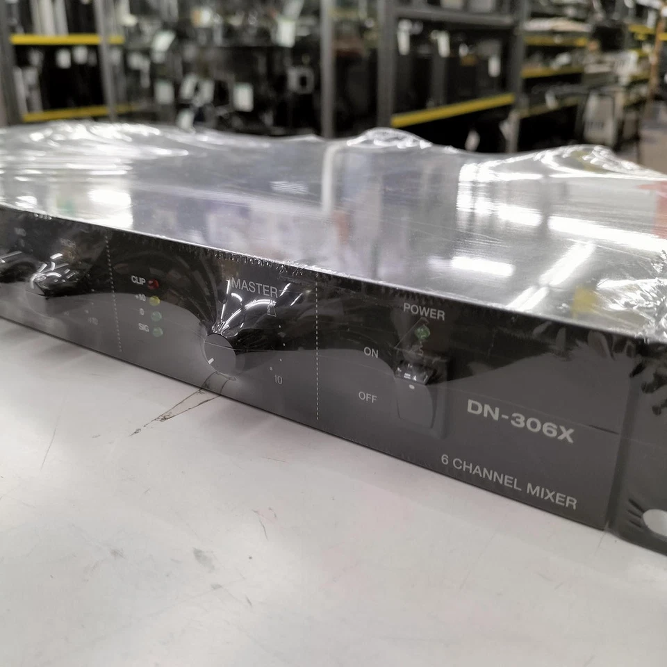 Mezclador Denon DN-306X de 6 canales de montaje en rack XLR/TRS combo Phantom Power probado Foto 1 de 4
