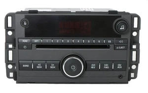 Pontiac Torrent 2009 carbón AM FM radio CD con entrada auxiliar parte 25957003 U1C - Imagen 1 de 7