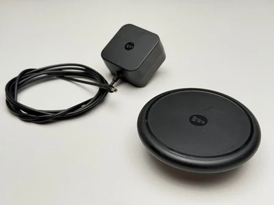Mophie Wireless Charging Base | Qi Wireless | with AC Adapter | WRLS-CHGPAD-AC - Image 1 of 4