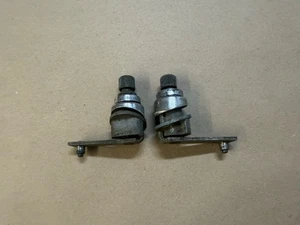 Pivotes limpiaparabrisas y biseles cromados 61-67 1961-1967 Ford Truck Econoline Van OEM - Imagen 1 de 4