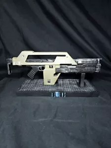 Aliens Pulse Rifle Miniature Model 250mm - Picture 1 of 6