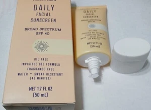 NEWTrader Joe's Daily Facial Sunscreen SPF 40 Invisible Gel 1.7oz Exp 11/25 - Picture 1 of 3